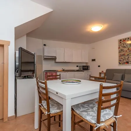 Tabia Delle Rose Apartment Piaia