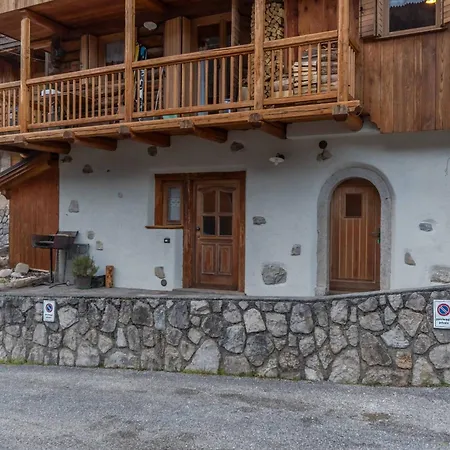 Tabia Delle Rose Apartment Piaia (San Tomaso Agordino, Belluno)