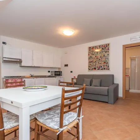 Apartment Tabia Delle Rose *